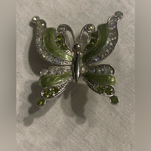 Vintage Green Butterfly Brooch Pin - Peridot Colored Stones Antique Jewelry 12$